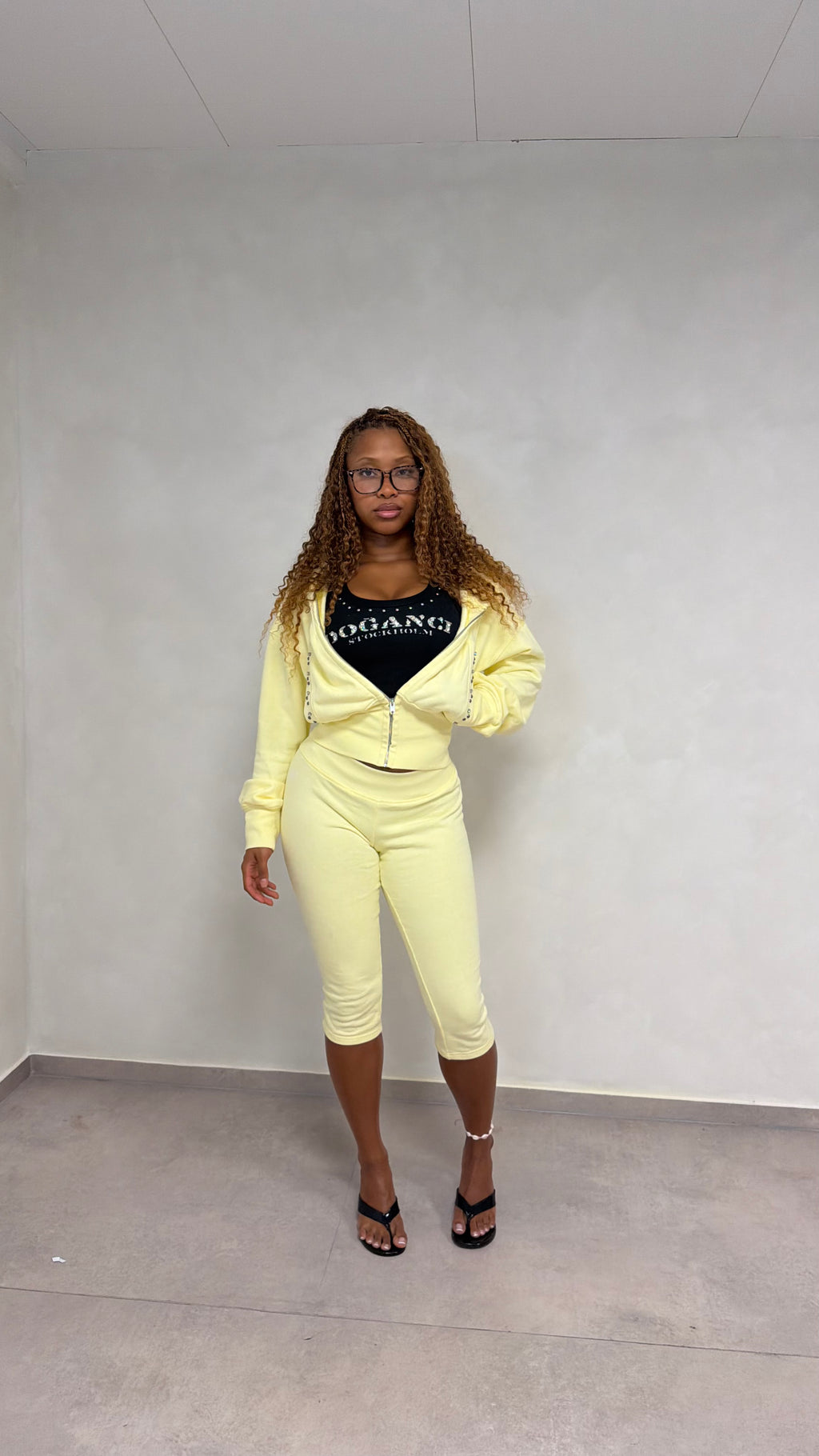 YELLOW CAPRI